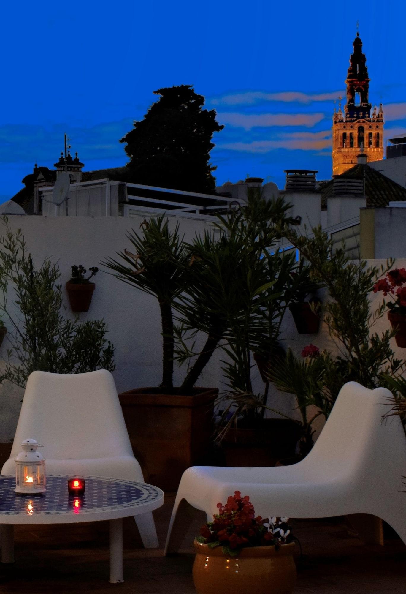 Un Patio En Santa Cruz Seville Spain book Hotel 2024 Prices